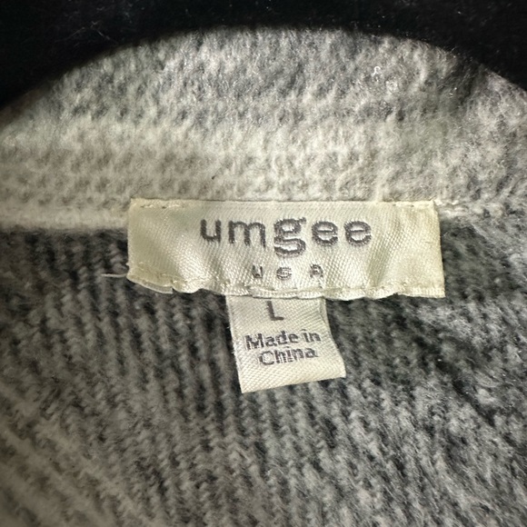 Umgee Shacket - Picture 3 of 3